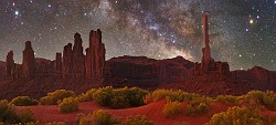 Photography Art Series : Monument Valley, Totem Pole, Yel-Bichel